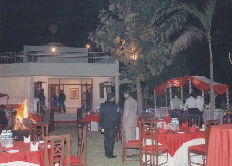 celeb-2008-Scan-10.jpg