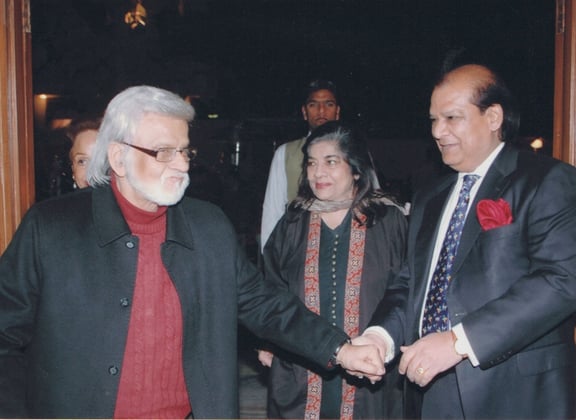 celeb-2008-Scan-11.jpg